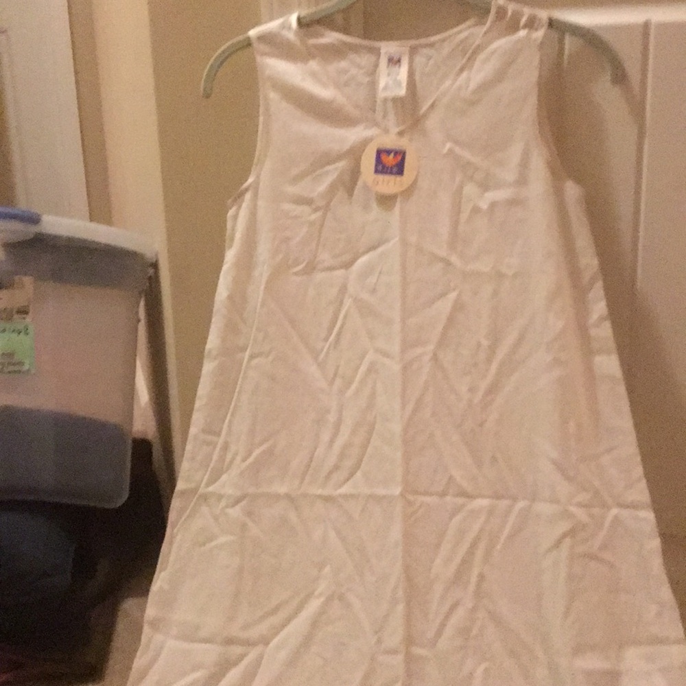COPY - April Cornell Girl’s Princess Slips sz 9/1…